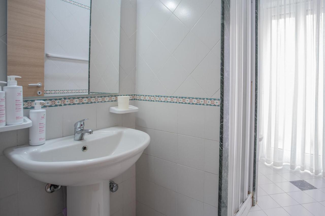 Seaview Rooms In The Center By Wonderful Italy 체팔루 외부 사진
